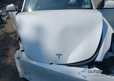 2022 Tesla Model Y Long Range Dual Motor All-Wheel Drive from USA, damaged, VIN 7SAYGDEEXNF355439